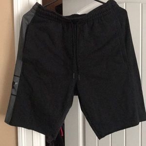NWT Under Armour Shorts Men’s M